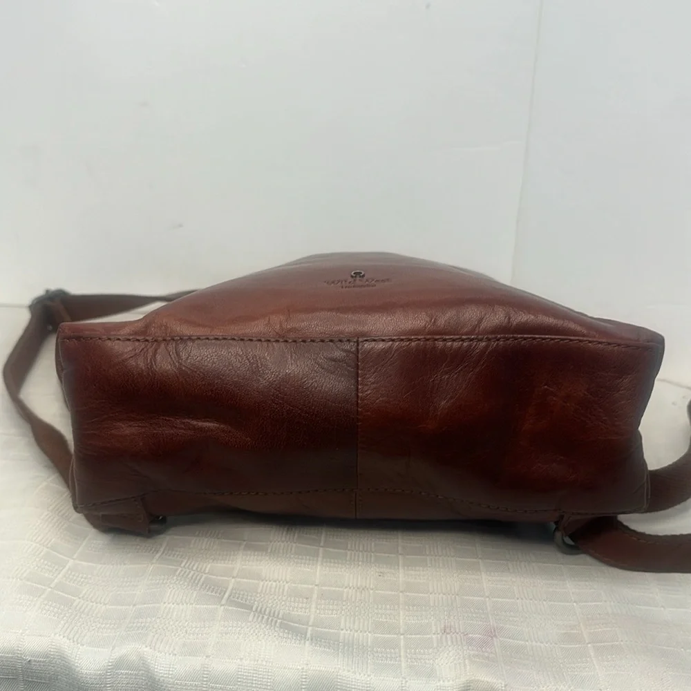 Wild West Los Angeles Cognac Brown Leather Backpack Plaid Interior Card Slots